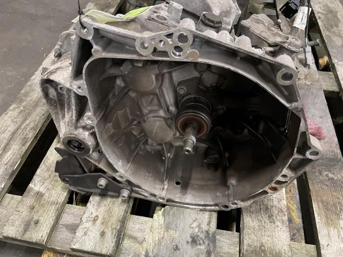 Used Gearbox Peugeot 5008 II (M4/MC/MJ/MR) 1.2 12V e-THP PureTech 130 Price € 900,00 Margin scheme offered by Autodemontage van de Laar