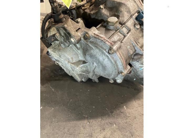 Getriebe van een Renault Vel Satis (BJ) 3.5 V6 24V Autom. 2002