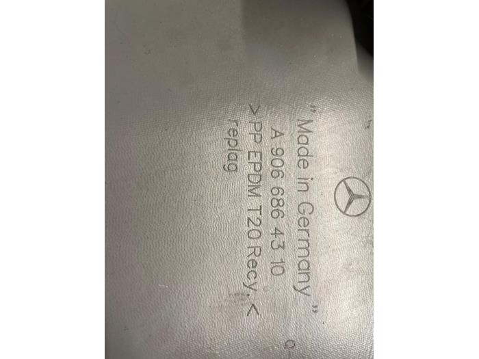 Begagnade Instegslist, höger Volkswagen Crafter 2.0 TDI 16V Pris € 30,25 Inklusive moms erbjuds av Autodemontage van de Laar