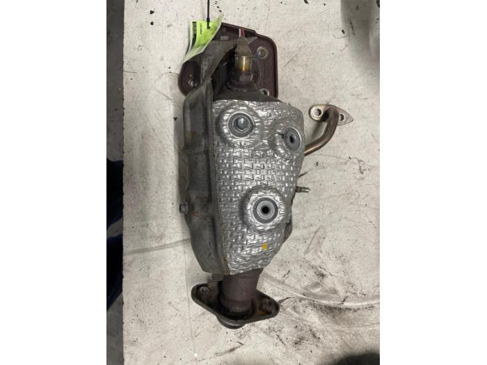 Gebrauchte Katalysator Peugeot 108 1.0 12V VVT-i Preis auf Anfrage angeboten von Autodemontage van de Laar
