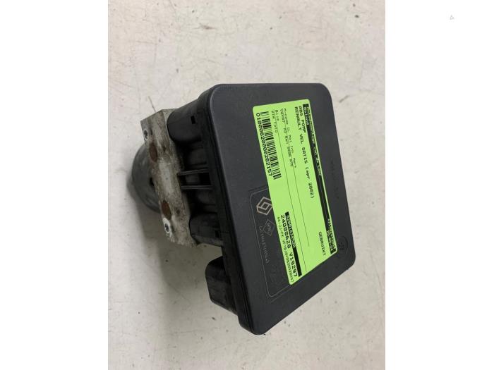 Usagé Bloc ABS Renault Vel Satis (BJ) 3.5 V6 24V Autom. Prix sur demande proposé par Autodemontage van de Laar
