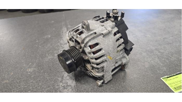 Usagé Dynamo Opel Astra K 1.2 Turbo 12V Prix € 150,00 Règlement à la marge proposé par Autodemontage van de Laar
