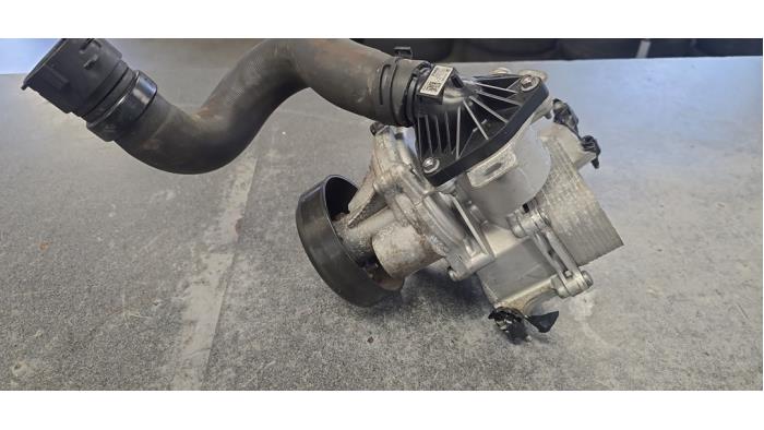 Begagnade Vattenpump Opel Astra K 1.2 Turbo 12V Pris € 250,00 Marginaltabell erbjuds av Autodemontage van de Laar