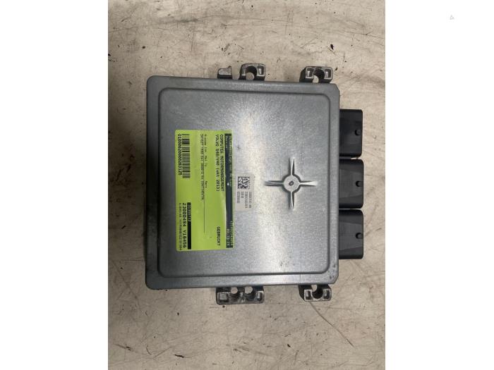 Used Engine management computer Volvo V40 (MV) 1.6 D2 Price € 101,00 Margin scheme offered by Autodemontage van de Laar