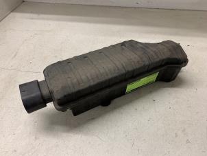 Usados Cuerpo de filtro de aire Kia Picanto (TA) 1.2 16V Precio € 40,00 Norma de margen ofrecido por Autodemontage van de Laar