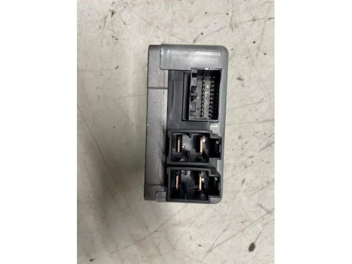 Usagé Ordinateur direction assistée Suzuki Swift (ZA/ZC/ZD1/2/3/9) 1.3 VVT 16V Prix € 35,00 Règlement à la marge proposé par Autodemontage van de Laar