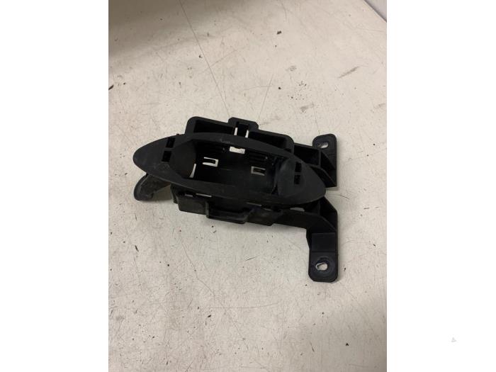 Blind spot radar bracket – 5NA907908