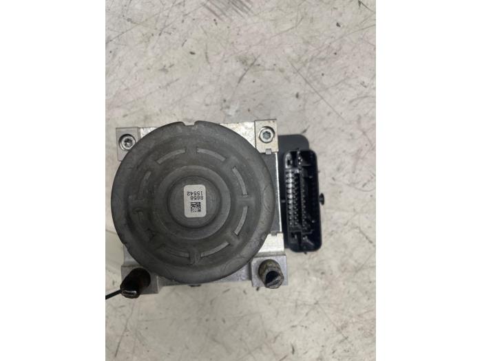 Usagé Pompe ABS Citroen C4 Cactus (0B/0P) 1.2 PureTech 82 12V Prix € 100,00 Règlement à la marge proposé par Autodemontage van de Laar
