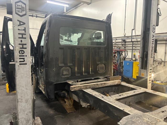 Begagnade Underkörningsskydd Renault Master III (EV/HV/UV/VA/VB/VD/VF/VG/VJ) 2.3 dCi 165 16V FWD Pris på förfrågan erbjuds av Autodemontage van de Laar
