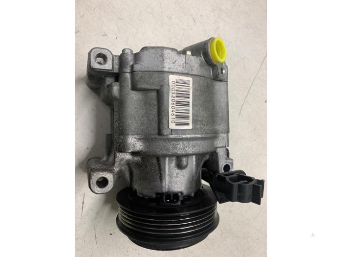 Usagé Pompe clim Fiat 500 (312) 0.9 TwinAir 80 Prix € 125,00 Règlement à la marge proposé par Autodemontage van de Laar