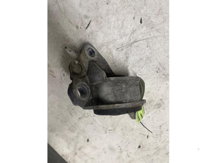 Support moteur d'un Vauxhall Astra Mk.7 1.6 CDTI 16V 2018