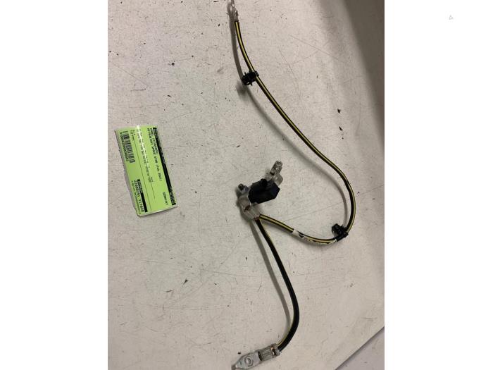 Usagé Câble (divers) Mitsubishi Space Star (A0) 1.2 12V Prix € 35,00 Règlement à la marge proposé par Autodemontage van de Laar