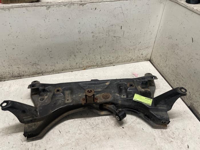 Used Subframe Peugeot 108 1.0 12V VVT-i Price on request offered by Autodemontage van de Laar