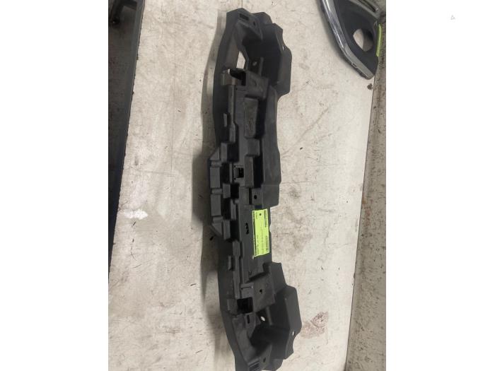 Begagnade Front Peugeot 108 1.0 12V VVT-i Pris på förfrågan erbjuds av Autodemontage van de Laar