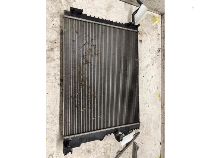 Used Radiator Renault Twingo III (AH) 0.9 Energy TCE 90 12V Price € 50,00 Margin scheme offered by Autodemontage van de Laar