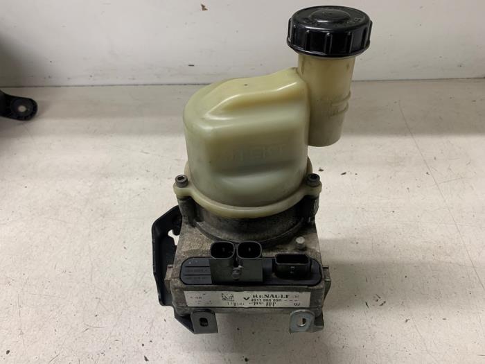 Usagé Pompe de direction Dacia Logan MCV II/III/Sandero Wagon 0.9 TCE 12V Prix sur demande proposé par Autodemontage van de Laar