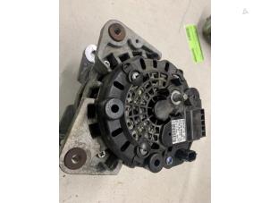 Dynamo d'un Dacia Logan MCV II/III/Sandero Wagon 0.9 TCE 12V 2015