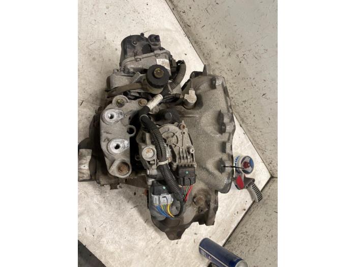 Used Gearbox Opel Meriva (A) 1.8 16V Price € 700,00 Margin scheme offered by Autodemontage van de Laar