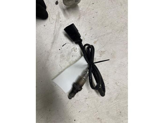 Sonde lambda Volkswagen Up! (121), 2011 1.0 12V 60, Berline avec hayon arrière, Essence, 999cc, 44kW (60pk), FWD, CHYE, 2019-09 / 2020-08 (Occasion)