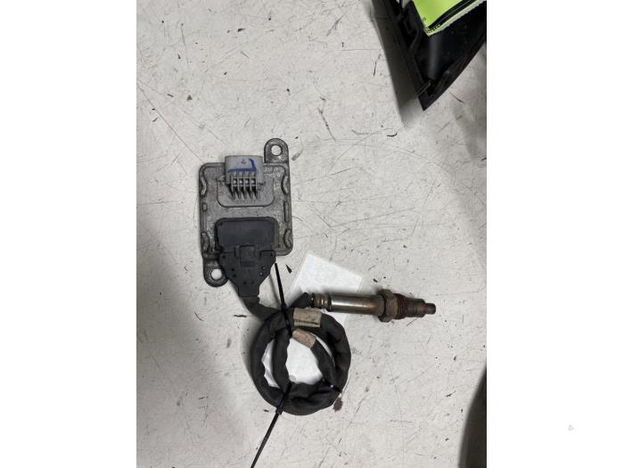 NOx-sensor från en Renault Master III (EV/HV/UV/VA/VB/VD/VF/VG/VJ) 2.3 dCi 165 16V FWD 2020