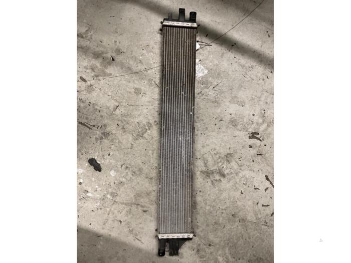 Intercooler d'un Renault Master III (EV/HV/UV/VA/VB/VD/VF/VG/VJ) 2.3 dCi 165 16V FWD 2020