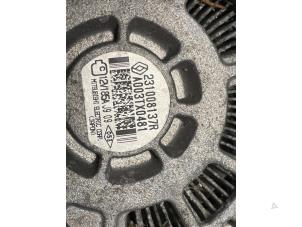 Dynamo van een Renault Master III (EV/HV/UV/VA/VB/VD/VF/VG/VJ) 2.3 dCi 165 16V FWD 2020