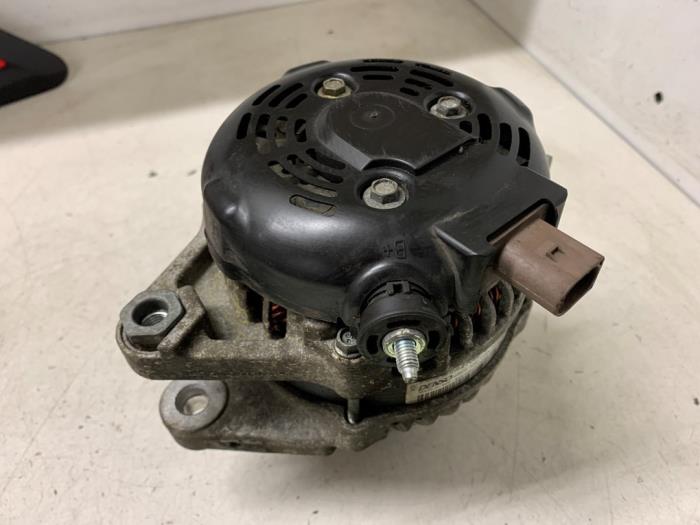 Gebrauchte Dynamo Toyota Aygo (B40) 1.0 12V VVT-i Preis € 50,00 Margenregelung angeboten von Autodemontage van de Laar