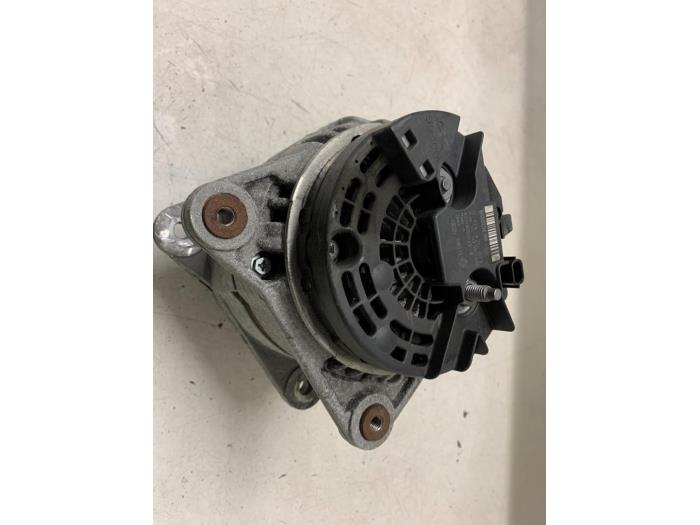 Begagnade Dynamo Renault Megane III Berline (BZ) 1.6 16V Pris på förfrågan erbjuds av Autodemontage van de Laar