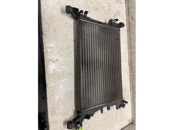 Gebrauchte Kühler Opel Corsa D 1.2 16V Preis € 35,00 Margenregelung angeboten von Autodemontage van de Laar