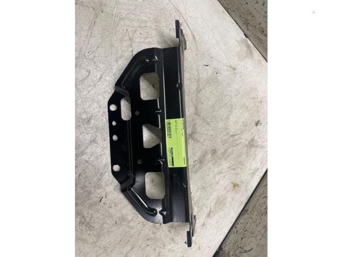 Used Engine mount Volkswagen ID.4 (E21) Performance 77 kWh Price € 50,00 Margin scheme offered by Autodemontage van de Laar