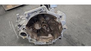 Begagnade Växellåda Volkswagen Polo VI (AW1) 1.0 TSI 12V Pris € 450,00 Marginaltabell erbjuds av Autodemontage van de Laar