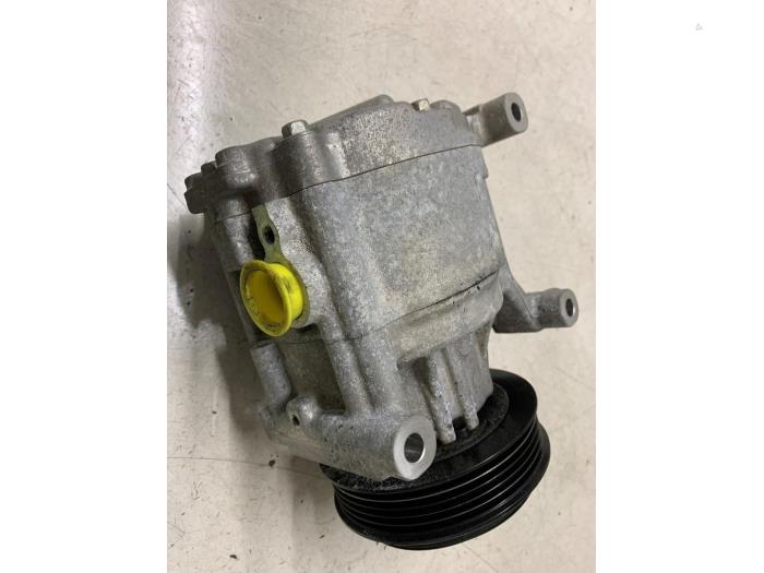 Usagé Pompe clim Fiat Panda (312) 0.9 TwinAir 60 Prix € 125,00 Règlement à la marge proposé par Autodemontage van de Laar
