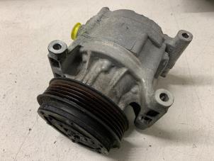 Klimapumpe van een Abarth 500C/595C/695C 1.4 T-Jet 16V 2011