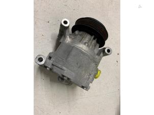Klimapumpe van een Abarth 500C/595C/695C 1.4 T-Jet 16V 2011