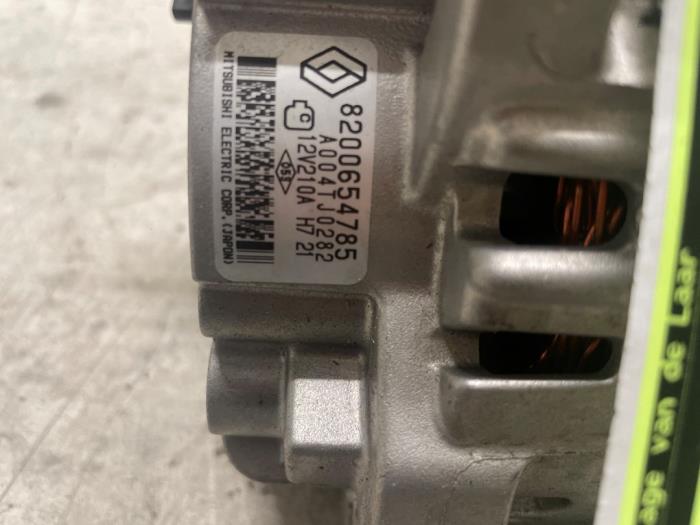 Gebrauchte Dynamo Renault Laguna Preis € 150,00 Margenregelung angeboten von Autodemontage van de Laar