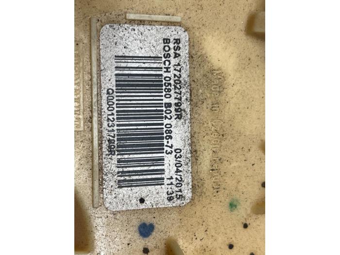 Usagé Pompe d'injection Renault Megane IV Estate (RFBK) 1.5 Energy dCi 90 Prix € 75,00 Règlement à la marge proposé par Autodemontage van de Laar