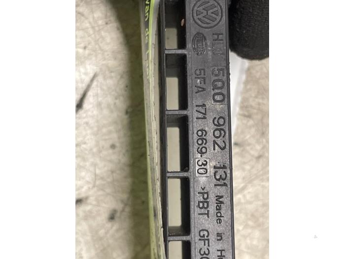 Używane Modul keyless vehicle Audi A1 Sportback (GBA) 1.0 30 TFSI 12V Cena € 15,00 Procedura marży oferowane przez Autodemontage van de Laar