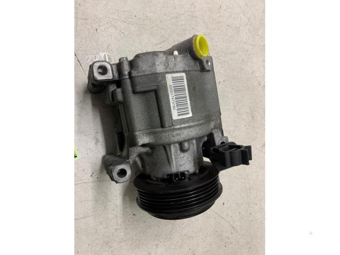 Usagé Pompe clim Fiat 500 (312) 0.9 TwinAir 80 Prix € 75,00 Règlement à la marge proposé par Autodemontage van de Laar