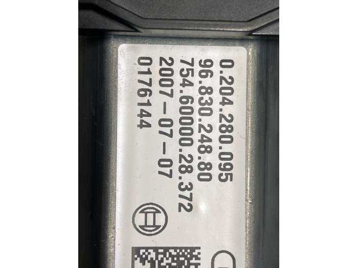 Gebrauchte Handbremse Modul Citroen C4 Picasso (UD/UE/UF) 1.8 16V Preis € 175,00 Margenregelung angeboten von Autodemontage van de Laar