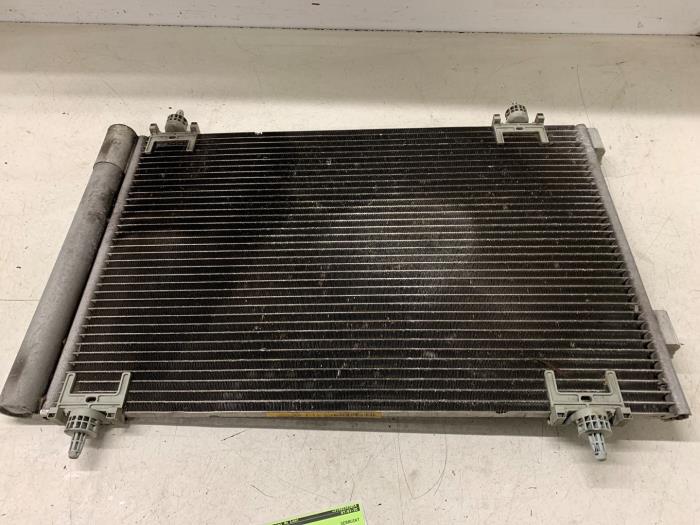 Usagé Radiateur clim Citroen C4 Picasso (UD/UE/UF) 2.0 16V Autom. Prix € 70,00 Règlement à la marge proposé par Autodemontage van de Laar