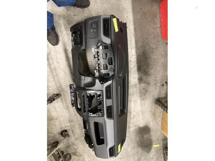 Używane Panel Renault Express 1.5 dCi 75 Cena € 200,00 Procedura marży oferowane przez Autodemontage van de Laar