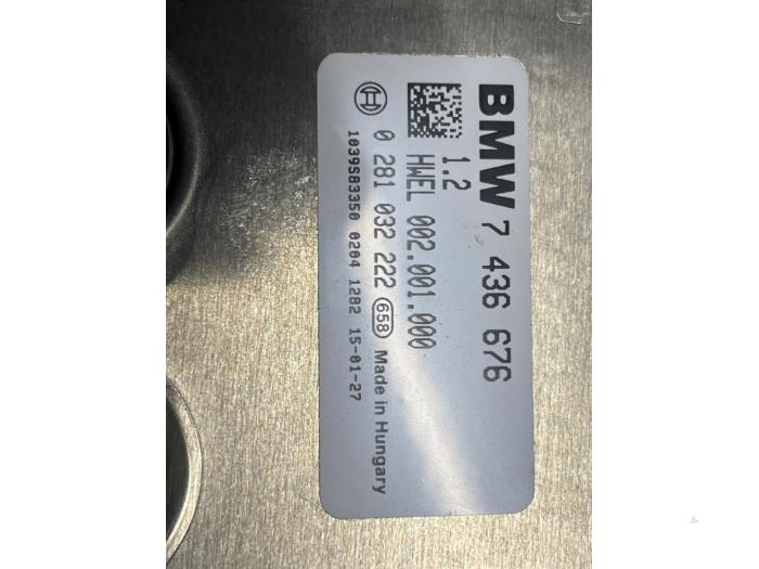Usagé Ordinateur Adblue BMW 5 serie Touring (F11) 520d 16V Prix € 75,00 Règlement à la marge proposé par Autodemontage van de Laar