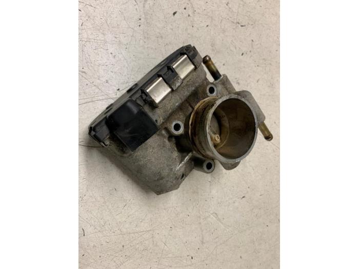Usagé Boitier papillon Opel Corsa C (F08/68) 1.2 16V Twin Port Prix € 50,00 Règlement à la marge proposé par Autodemontage van de Laar