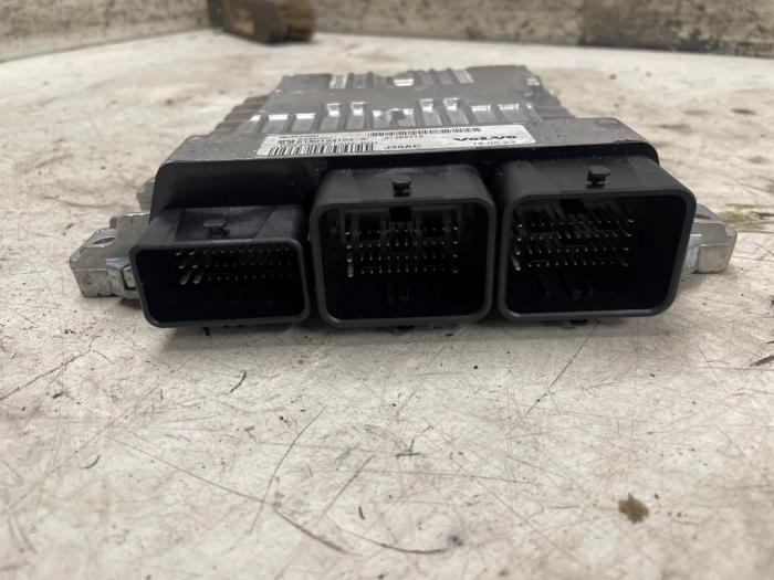 Engine management computer from a Volvo C30 (EK/MK) 1.6 D2 16V 2012