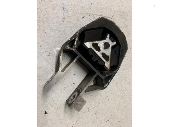 Used Engine mount Ford Transit Connect (PJ2) 1.5 EcoBlue Price € 25,00 Margin scheme offered by Autodemontage van de Laar