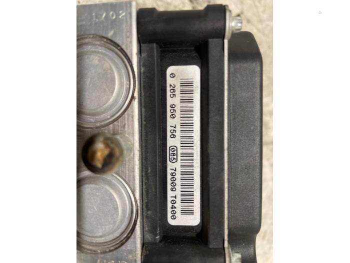 Usagé Bloc ABS Fiat Bravo (198A) 1.4 T-Jet 16V 120 Prix sur demande proposé par Autodemontage van de Laar