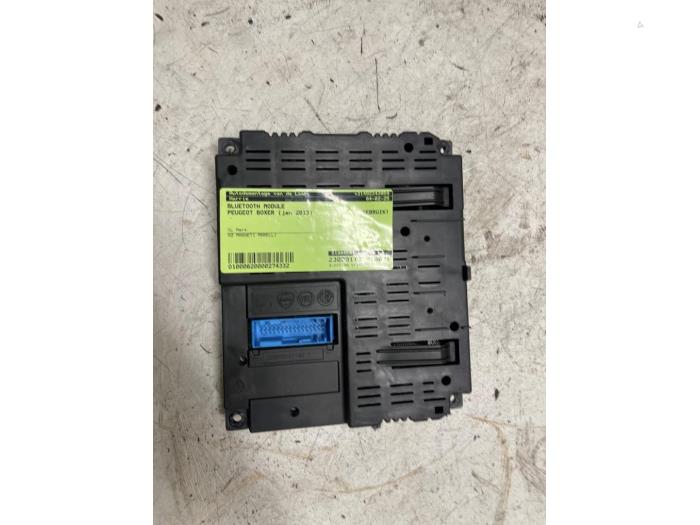 Używane Modul Bluetooth Peugeot Boxer (U9) 2.2 HDi 130 Euro 5 Cena € 225,00 Procedura marży oferowane przez Autodemontage van de Laar