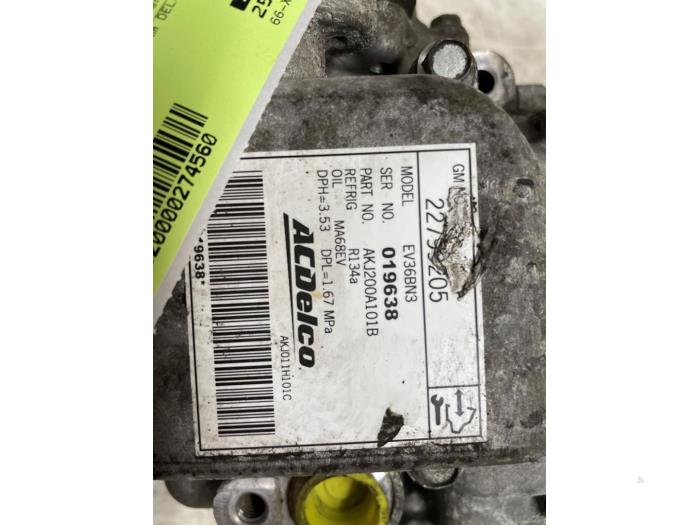Usagé Pompe clim Opel Ampera 1.4 16V Prix € 125,00 Règlement à la marge proposé par Autodemontage van de Laar