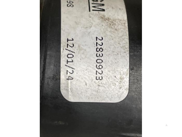 Begagnade Vattenpump Opel Ampera 1.4 16V Pris € 70,00 Marginaltabell erbjuds av Autodemontage van de Laar