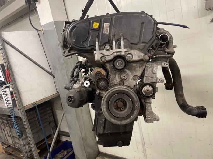 Engine from a Opel Combo 1.6 CDTI 16V 2015